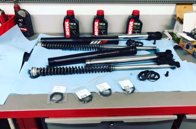 Motul 10w fork oil